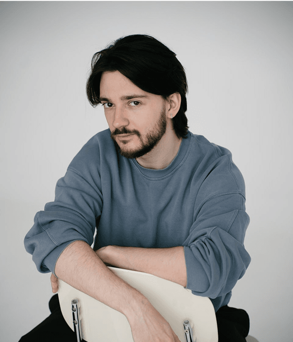 Александр Петров